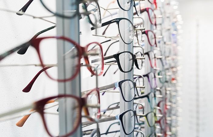 stand lunettes